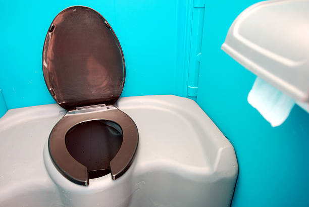 Porta potty delivery and setup in Cambridge Springs, PA